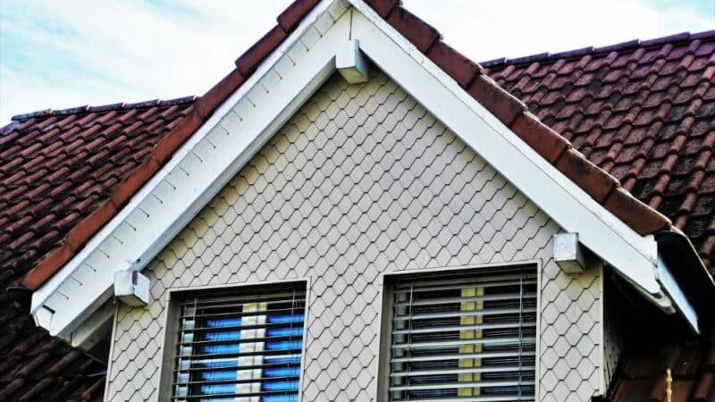 Ile kosztuje adaptacja poddasza na mieszkanie? Przewodnik po kosztach, procesie i korzyściach