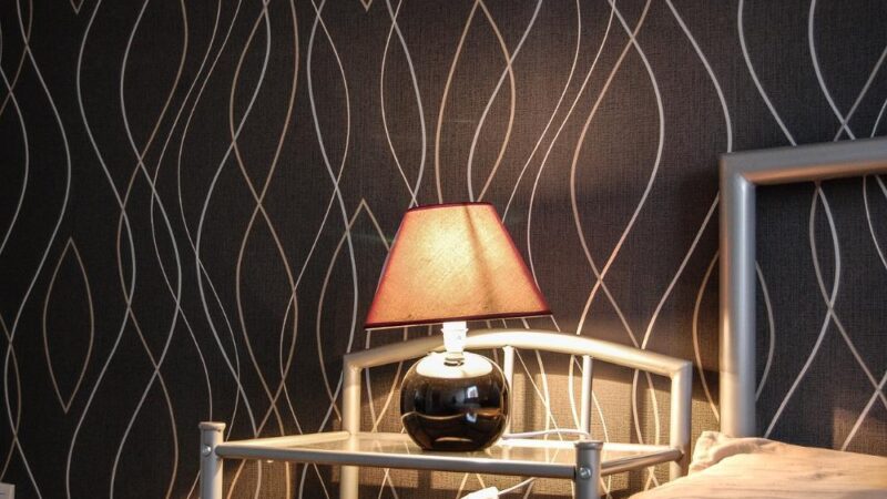 Aranżacja wnętrz w stylu industrialnym – jak stworzyć wyjątkowy klimat w swoim domu