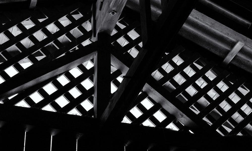 Jakie prace są potrzebne do adaptacji poddasza?