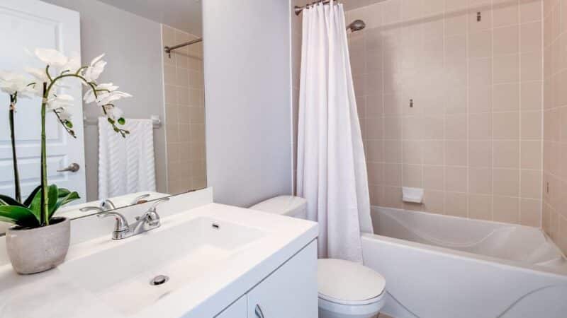 Gdzie kupić lustra na wymiar do łazienki?