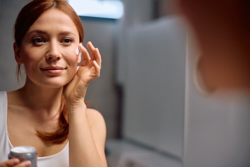 Czysta cera krok po kroku: Jak codzienna rutyna wpływa na kondycję skóry